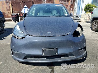 Piąte zdjęcie samochodu w środku: 2023 TESLA MODEL Y VIN:7SAYGDEEXPA151711 - miniatura
