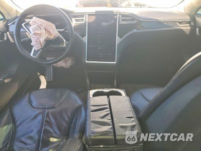 Zdjęcie 8 z 12 samochodu: 2013 TESLA MODEL S VIN:5YJSA1CG9DFP20568 - miniatura