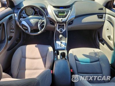 Zdjęcie 8 z 12 samochodu: 2012 HYUNDAI ELANTRA GLS VIN:KMHDH4AE3CU274409 - miniatura