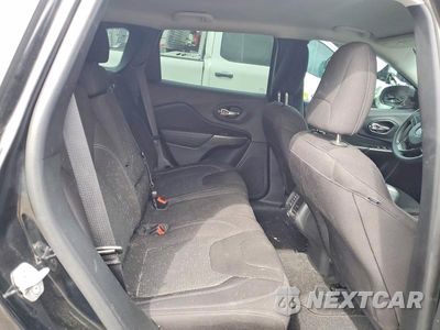 Zdjęcie 10 z 12 samochodu: 2020 JEEP CHEROKEE LATITUDE VIN:1C4PJLCBXLD510931 - miniatura
