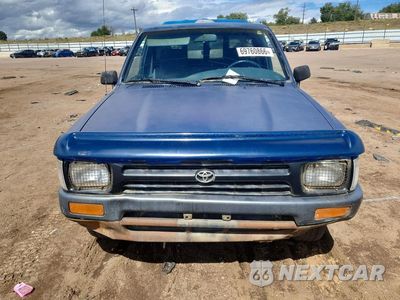 Piąte zdjęcie samochodu w środku: 1994 TOYOTA PICKUP 1/2 TON SHORT WHEELBASE STB VIN:4TARN81A5RZ206112 - miniatura