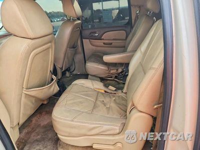 Zdjęcie 11 z 13 samochodu: 2008 GMC YUKON XL C1500 VIN:1GKFC16068R211665 - miniatura