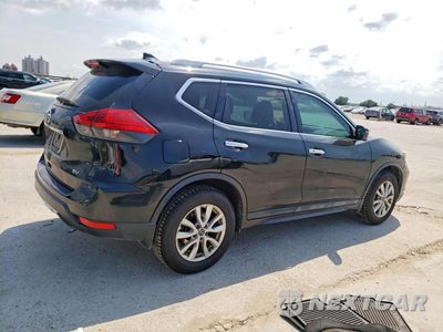 Trzecie zdjęcie samochodu z tyłu: 2017 NISSAN ROGUE SV VIN:5N1AT2MT6HC877674 - miniatura