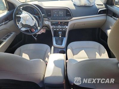 Zdjęcie 8 z 13 samochodu: 2019 HYUNDAI ELANTRA VALUE EDITION VIN:5NPD84LF3KH414073 - miniatura