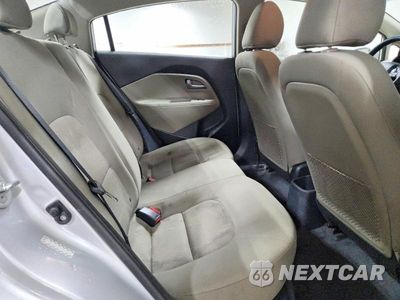 Zdjęcie 10 z 12 samochodu: 2017 KIA RIO LX VIN:KNADM4A37H6028048 - miniatura