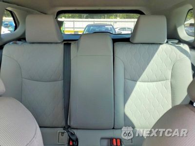 Zdjęcie 10 z 13 samochodu: 2026 TOYOTA COROLLA CROSS L VIN:7MUAAAAG6TV203498 - miniatura