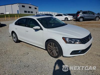 Czwarte zdjęcie samochodu z boku: 2019 VOLKSWAGEN PASSAT WOLFSBURG VIN:1VWLA7A33KC003467 - miniatura