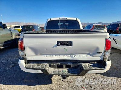 Zdjęcie 6 z 12 samochodu: 2022 TOYOTA TACOMA TRD SPORT VIN:3TMBZ5DN7NM035673 - miniatura