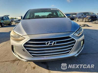 Piąte zdjęcie samochodu w środku: 2017 HYUNDAI ELANTRA SE VIN:5NPD84LF5HH053406 - miniatura