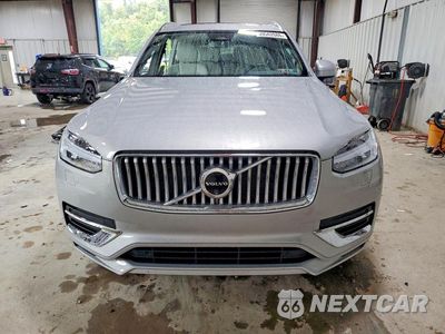 Piąte zdjęcie samochodu w środku: 2024 VOLVO XC90 PLUS VIN:YV4062JE2R1248209 - miniatura