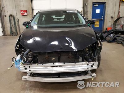 Piąte zdjęcie samochodu w środku: 2017 TOYOTA PRIUS TWO VIN:JTDKBRFU2H3037885 - miniatura
