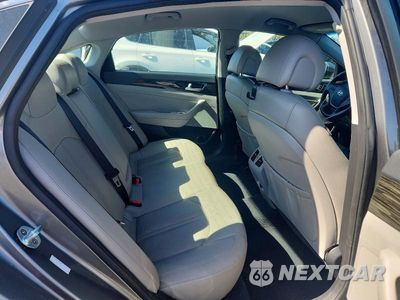 Zdjęcie 10 z 12 samochodu: 2017 HYUNDAI SONATA PLUG-IN HYBRID LIMITED VIN:KMHE54L21HA072628 - miniatura