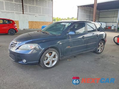 2005 MAZDA 3 HATCHBACK JM1BK143851264775 - główne zdjęcie licytacji z USA - miniatura
