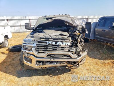Piąte zdjęcie samochodu w środku: 2025 RAM 5500 VIN:3C7WRNFL9SG507382 - miniatura