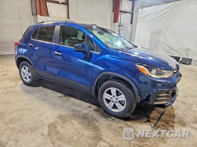 Czwarte zdjęcie samochodu z boku: 2020 CHEVROLET TRAX 1LT VIN:3GNCJPSB5LL288095 - miniatura
