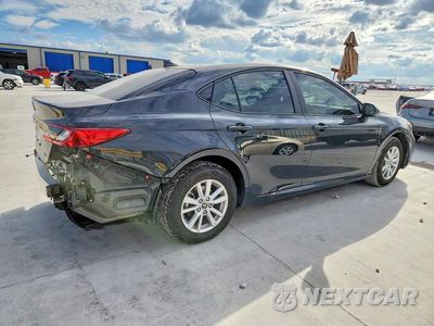 Trzecie zdjęcie samochodu z tyłu: 2026 TOYOTA CAMRY LE VIN:4T1DAACK4TU348345 - miniatura