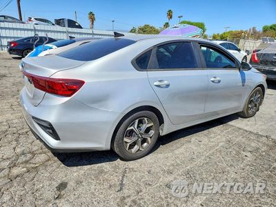 Trzecie zdjęcie samochodu z tyłu: 2020 KIA FORTE LXS VIN:3KPF24AD2LE192983 - miniatura
