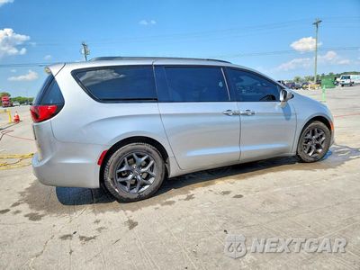 Trzecie zdjęcie samochodu z tyłu: 2018 CHRYSLER PACIFICA TOURING L PLUS VIN:2C4RC1EG5JR226701 - miniatura