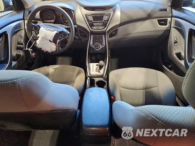 Zdjęcie 8 z 12 samochodu: 2013 HYUNDAI ELANTRA GLS VIN:5NPDH4AE5DH439005 - miniatura