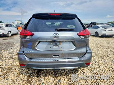 Zdjęcie 6 z 12 samochodu: 2017 NISSAN ROGUE SV VIN:5N1AT2MV2HC811639 - miniatura