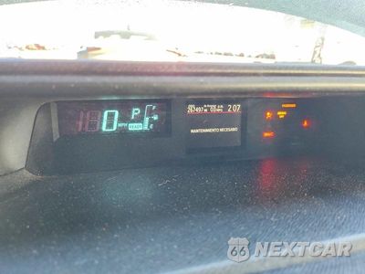 Zdjęcie 9 z 12 samochodu: 2013 TOYOTA PRIUS C THREE VIN:JTDKDTB35D1042525 - miniatura