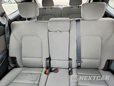Zdjęcie 10 z 13 samochodu: 2017 HYUNDAI SANTA FE SE VIN:KM8SMDHF8HU169390 - miniatura