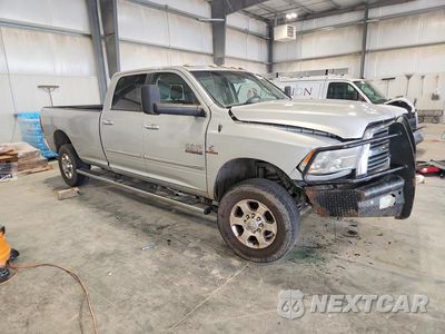 Czwarte zdjęcie samochodu z boku: 2018 RAM 2500 SLT VIN:3C6UR5JL9JG156233 - miniatura