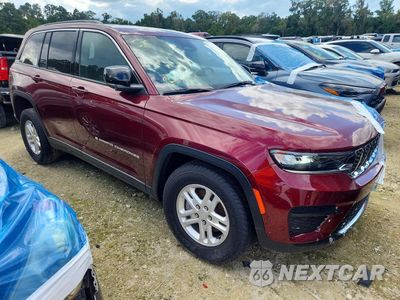 Czwarte zdjęcie samochodu z boku: 2025 JEEP GRAND CHEROKEE LAREDO VIN:1C4RJGAG9SC289700 - miniatura