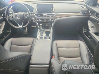 Zdjęcie 8 z 12 samochodu: 2019 HONDA ACCORD SPORT VIN:1HGCV1F37KA021657 - miniatura