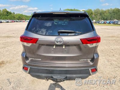 Zdjęcie 6 z 13 samochodu: 2018 TOYOTA HIGHLANDER LIMITED PLATINUM VIN:5TDDZRFH0JS871634 - miniatura