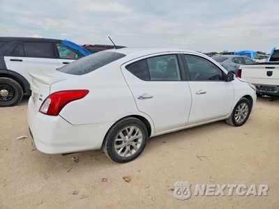 Trzecie zdjęcie samochodu z tyłu: 2018 NISSAN VERSA SV VIN:3N1CN7AP3JL845547 - miniatura
