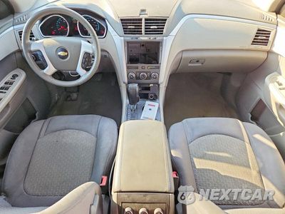 Zdjęcie 8 z 13 samochodu: 2012 CHEVROLET TRAVERSE LS VIN:1GNKRFED9CJ372746 - miniatura