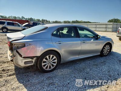 Trzecie zdjęcie samochodu z tyłu: 2019 TOYOTA CAMRY LE VIN:4T1B11HK0KU756680 - miniatura