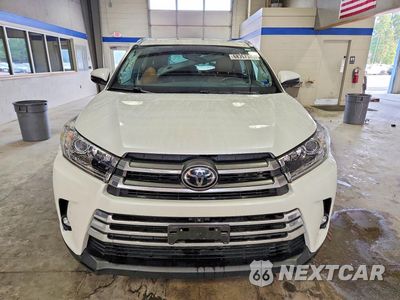 Piąte zdjęcie samochodu w środku: 2019 TOYOTA HIGHLANDER LIMITED PLATINUM VIN:5TDDZRFH7KS702163 - miniatura
