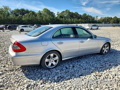 Trzecie zdjęcie samochodu z tyłu: 2007 MERCEDES-BENZ E 550 VIN:WDBUF72X07B079587 - miniatura