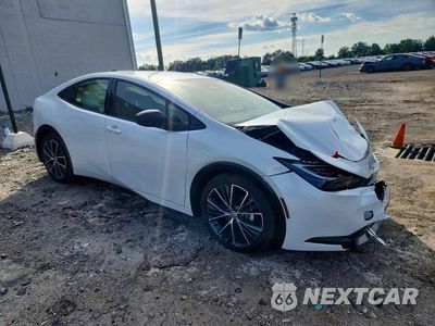 Czwarte zdjęcie samochodu z boku: 2026 TOYOTA PRIUS XLE VIN:JTDACAAU4T3076780 - miniatura