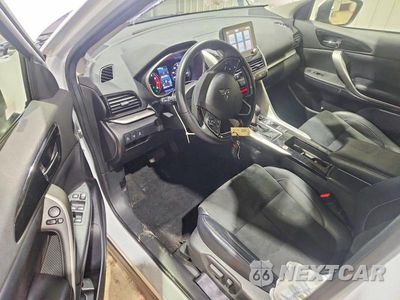 Zdjęcie 8 z 13 samochodu: 2025 MITSUBISHI ECLIPSE CROSS SE VIN:JA4ATWAA1SZ026590 - miniatura