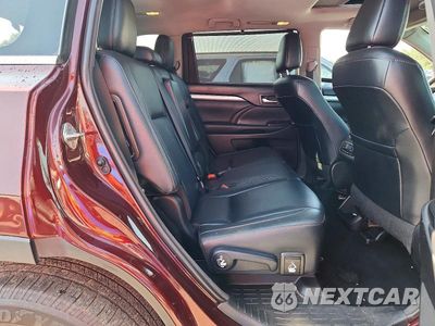Zdjęcie 11 z 13 samochodu: 2018 TOYOTA HIGHLANDER XLE VIN:5TDKZRFH9JS273033 - miniatura