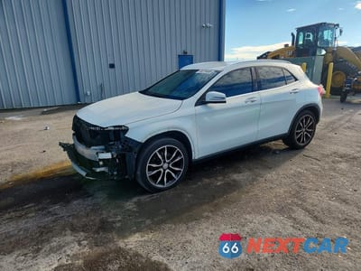 2016 MERCEDES-BENZ GLA 250 WDCTG4EB2GJ217834 - główne zdjęcie licytacji z USA - miniatura
