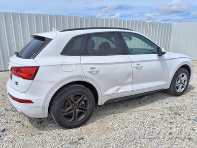 Trzecie zdjęcie samochodu z tyłu: 2018 AUDI Q5 PREMIUM VIN:WA1ANAFY8J2227770 - miniatura
