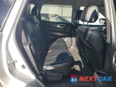 Zdjęcie 10 z 12 samochodu: 2017 NISSAN PATHFINDER SL VIN:5N1DR2MM4HC904357 - miniatura