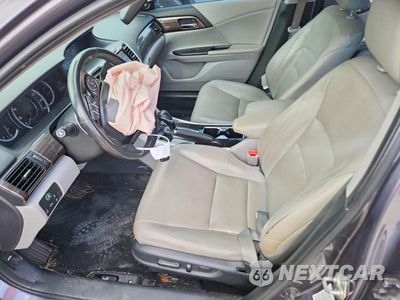 Zdjęcie 7 z 13 samochodu: 2017 HONDA ACCORD TOURING VIN:1HGCR3F90HA033551 - miniatura