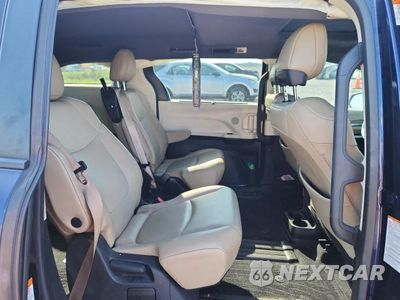 Zdjęcie 11 z 13 samochodu: 2021 TOYOTA SIENNA XLE VIN:5TDYRKEC8MS035783 - miniatura
