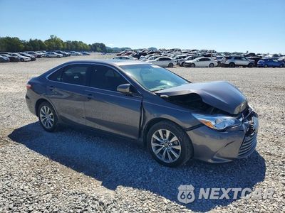 Czwarte zdjęcie samochodu z boku: 2017 TOYOTA CAMRY XLE VIN:4T1BF1FK1HU679671 - miniatura