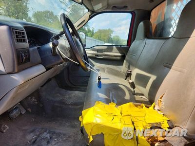 Zdjęcie 7 z 12 samochodu: 2004 FORD F550 SUPER DUTY VIN:1FDAF56S34ED65138 - miniatura
