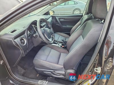 Zdjęcie 7 z 13 samochodu: 2018 TOYOTA COROLLA LE VIN:5YFBURHE5JP814640 - miniatura
