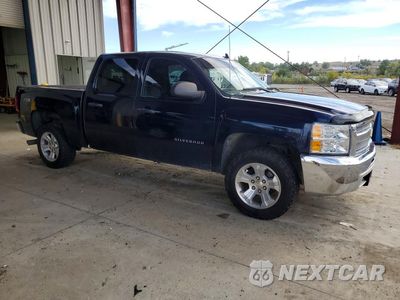 Czwarte zdjęcie samochodu z boku: 2012 CHEVROLET SILVERADO K1500 LT VIN:1GCPKSE75CF159320 - miniatura