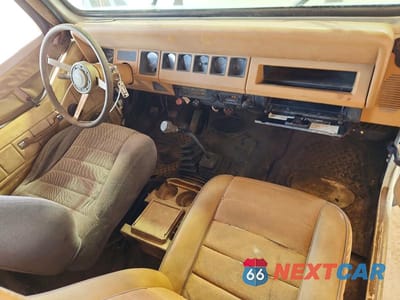 Zdjęcie 8 z 12 samochodu: 1987 JEEP WRANGLER VIN:2BCHV81S3HB542465 - miniatura