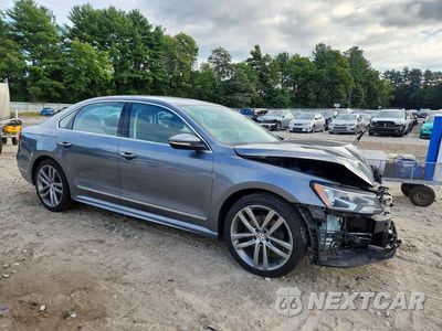 Czwarte zdjęcie samochodu z boku: 2016 VOLKSWAGEN PASSAT S VIN:1VWAT7A37GC036125 - miniatura