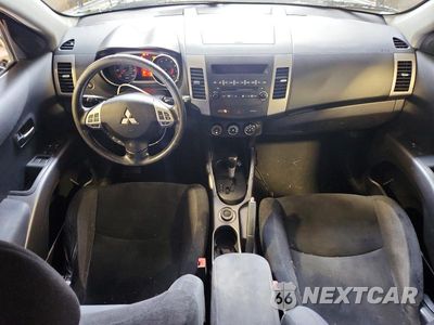 Zdjęcie 8 z 13 samochodu: 2007 MITSUBISHI OUTLANDER LS VIN:JA4MT31X47Z003148 - miniatura